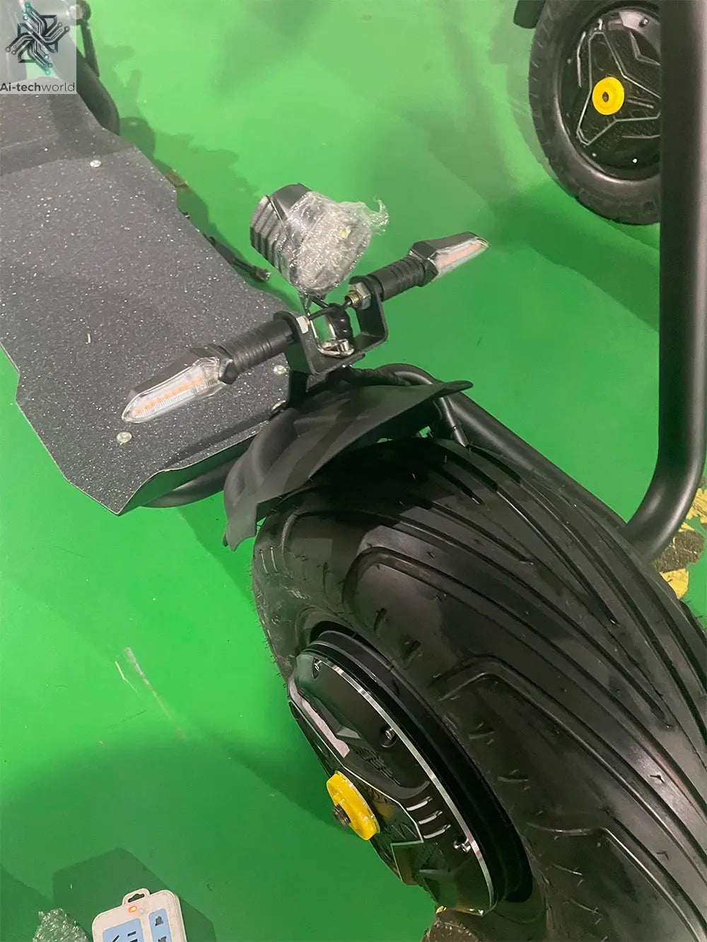 Qiaozhi Newest Design Big Two Wheels Fat Tyre Citycoco 1500W Max Disc Brake Electric Scooters Steel Frame Ai-TechWorld 