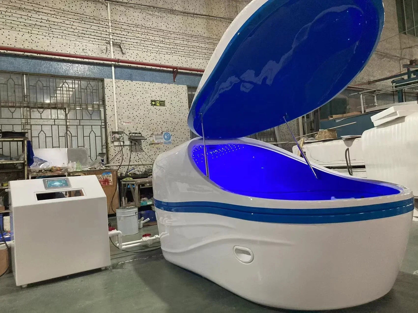 Floating cabin, floating bath, soothing and relaxing SPA hot spring, quiet sleep, stress relieving therapy cabin Ai-TechWorld 