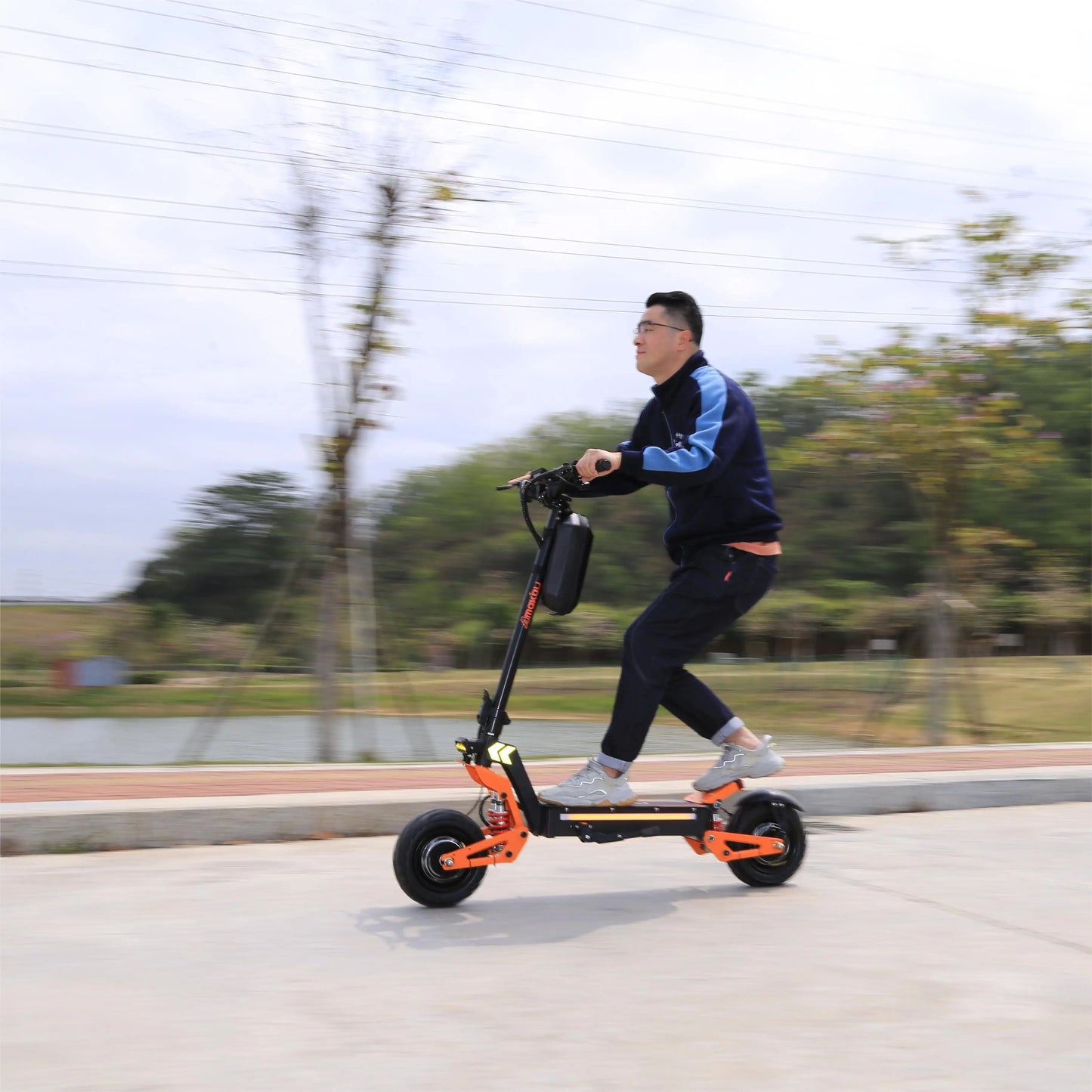 X5 6000W Dual Motor Eelectric Scooter in China Stock 60v 40ah Large Battery Remote Scooter with Seat 11-inch Tires Ai-TechWorld 