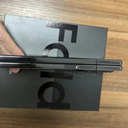 Samsung Galaxy Z Fold 4 Fold4 5G F936B F936N F936U1 7.6" AMOLED 12GB RAM 256/512GB ROM Snapdragon NFC 99% New Cell Phone Ai-TechWorld 