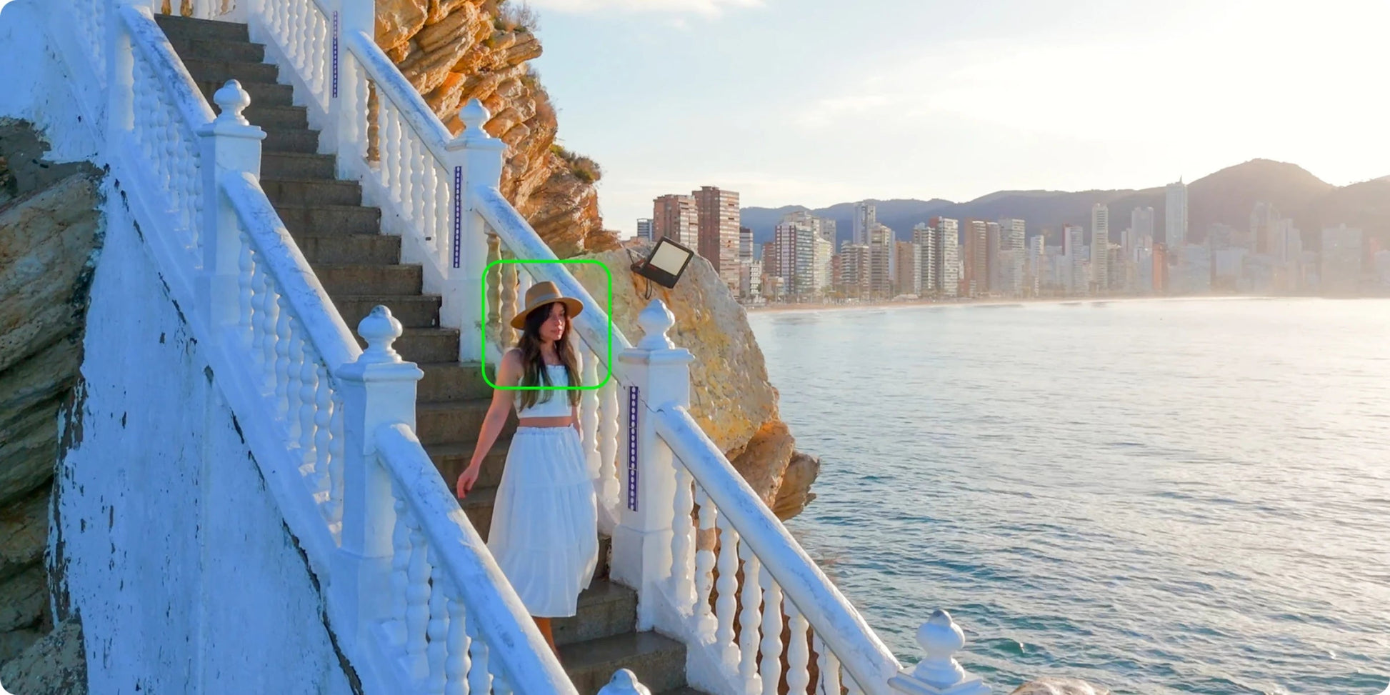 FeiyuTech SCORP Mini 3 Pro – 3 - in - 1 Gimbal with Detachable Handle & AI 4.0 Tracking for Mirrorless, Action Cameras & Phones - Ai - TechWorld