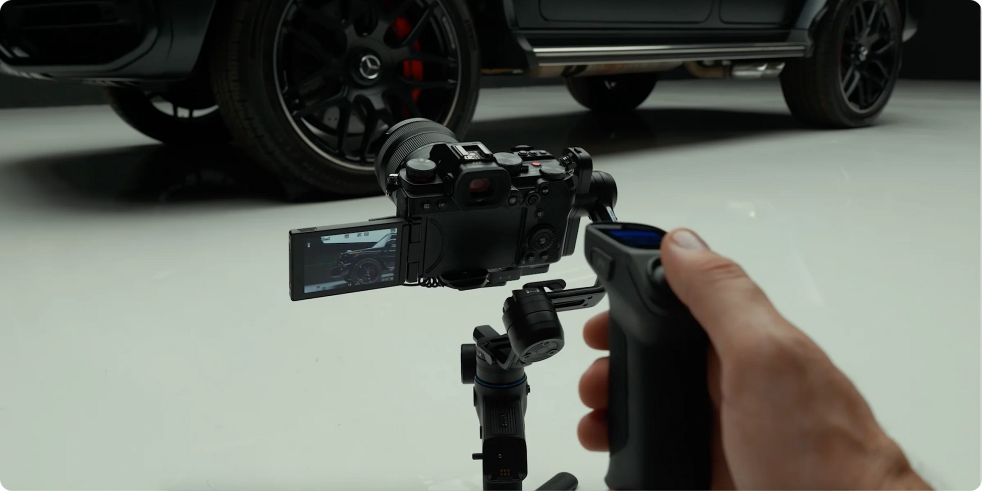 FeiyuTech SCORP Mini 3 Pro – 3-in-1 Gimbal with Detachable Handle & AI 4.0 Tracking for Mirrorless, Action Cameras & Phones Ai-TechWorld